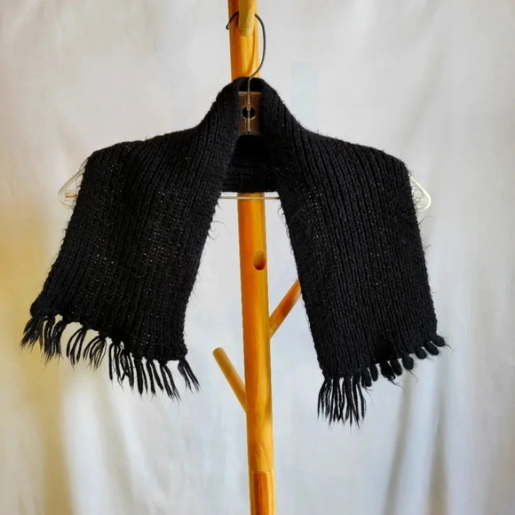 Accessories - Vintage Black Scarf Winter